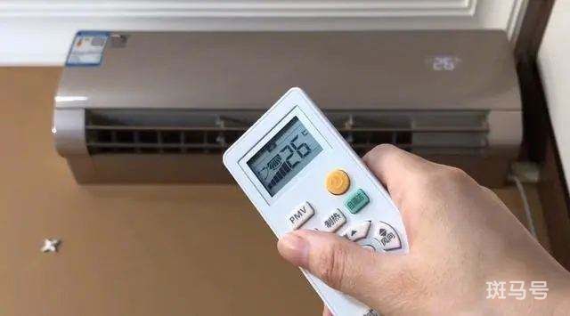 夏季空调设置多少温度最合适（夏季室内空调最好调到几度）(图1)